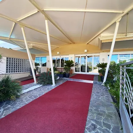 Benini Hotel 4*