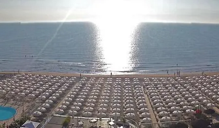 Benini Hotel 4*